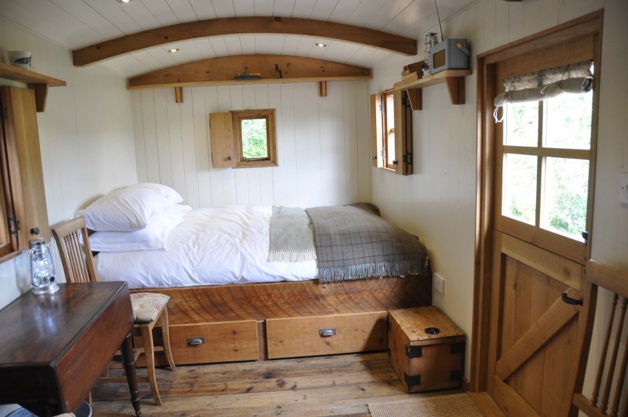 Тини Хаус 6 на 4