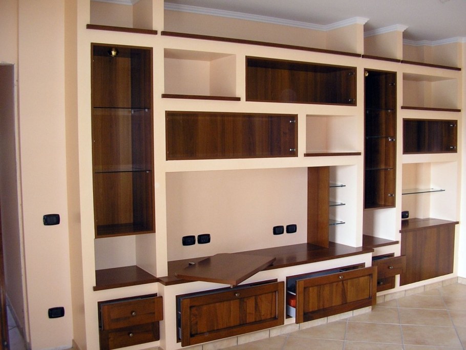 Стенка для шкафа из гипсокартона