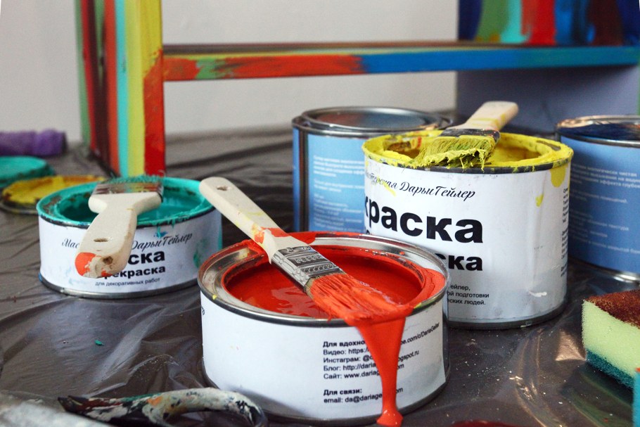 Краска для мебели на водной основе