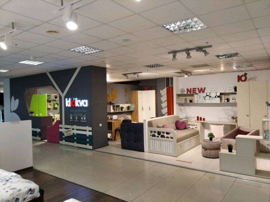 Мебель клюква кровать чердак