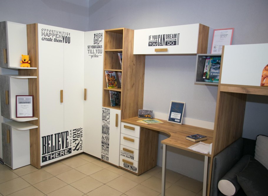 Мебель клюква Джуниор шкаф