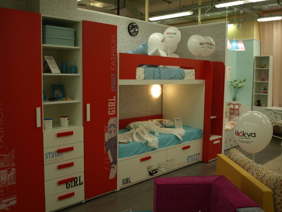 Кровать 2-х ярусная клюква