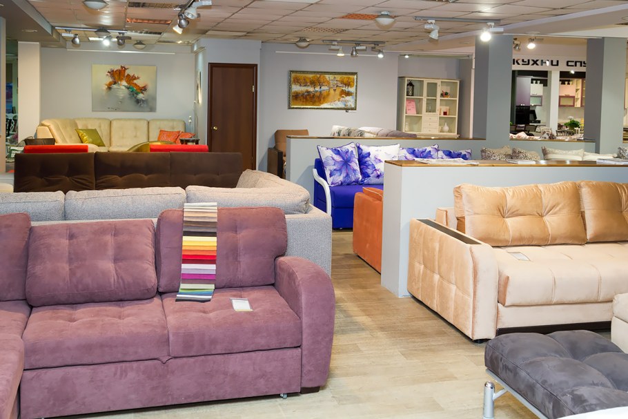 Интерьер мебельного магазина