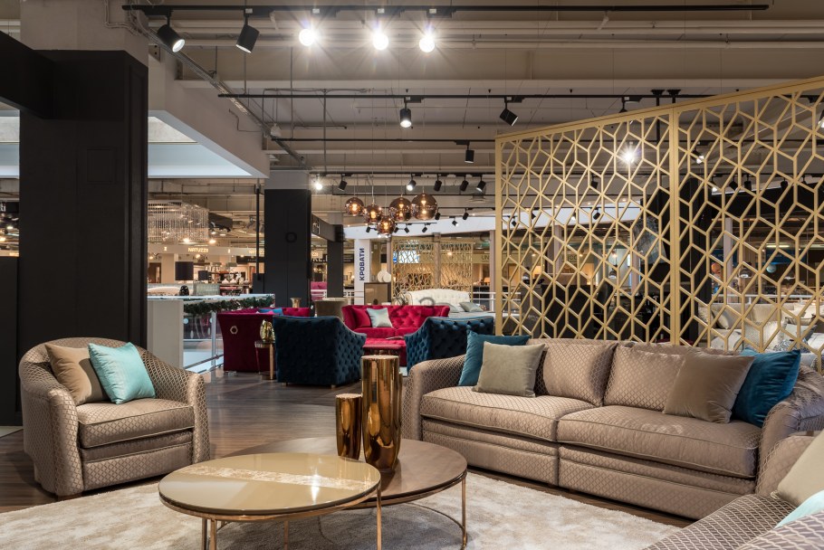 Угловая мягкая мебель в громаде