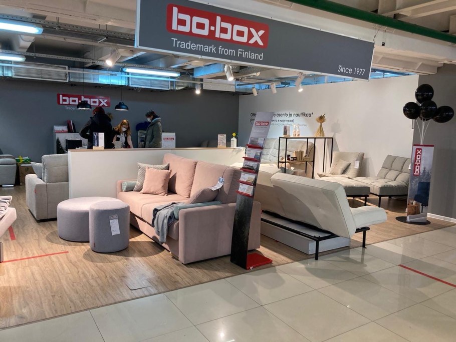 Интерьер мебельного салона