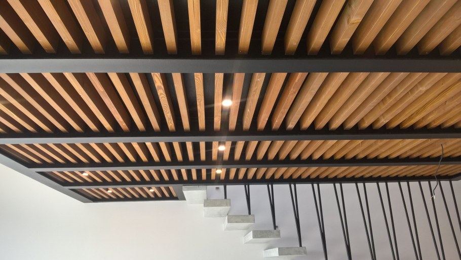 МДФ панель "вертикальные рейки" h2530