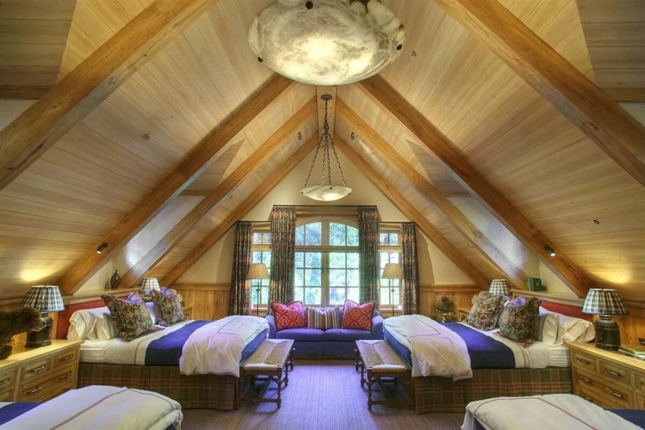 Отделка мансарды на даче