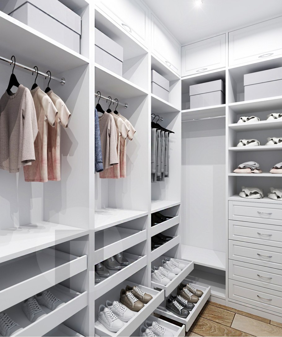 П-образная гардеробная комната