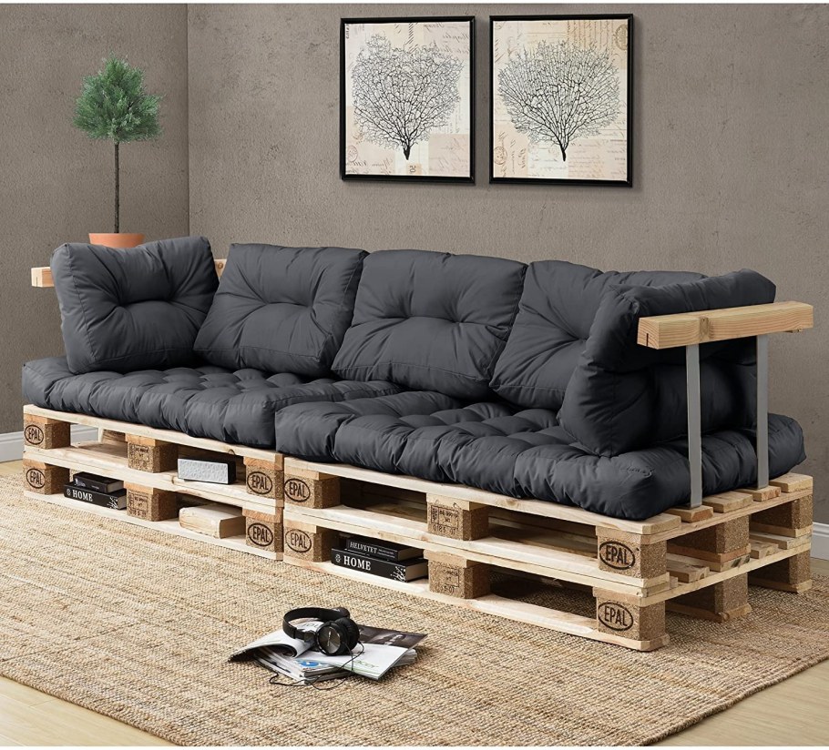 Диван из паллет