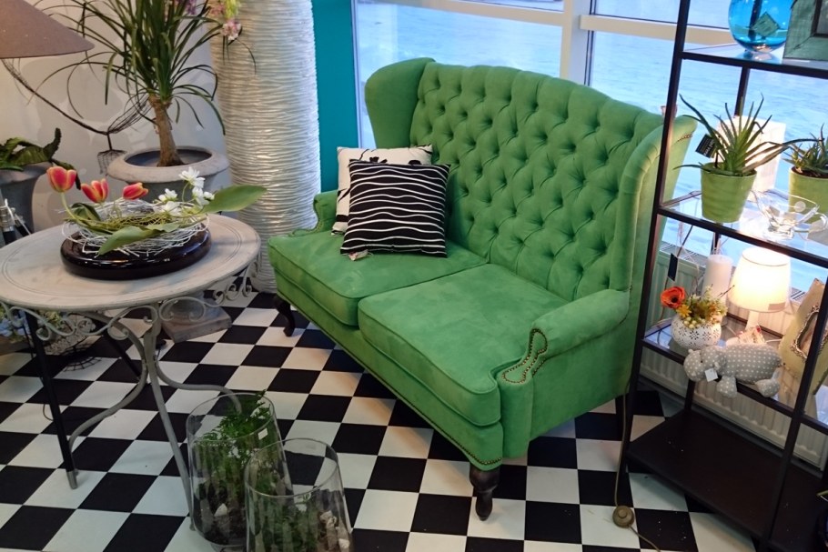 Диван запчасть боль и Кайка