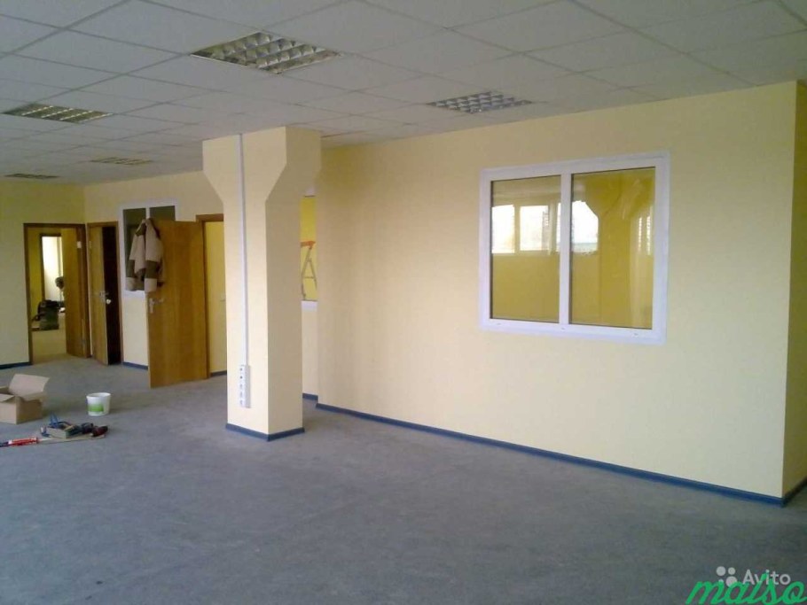Отделка стен в коммерческом помещении