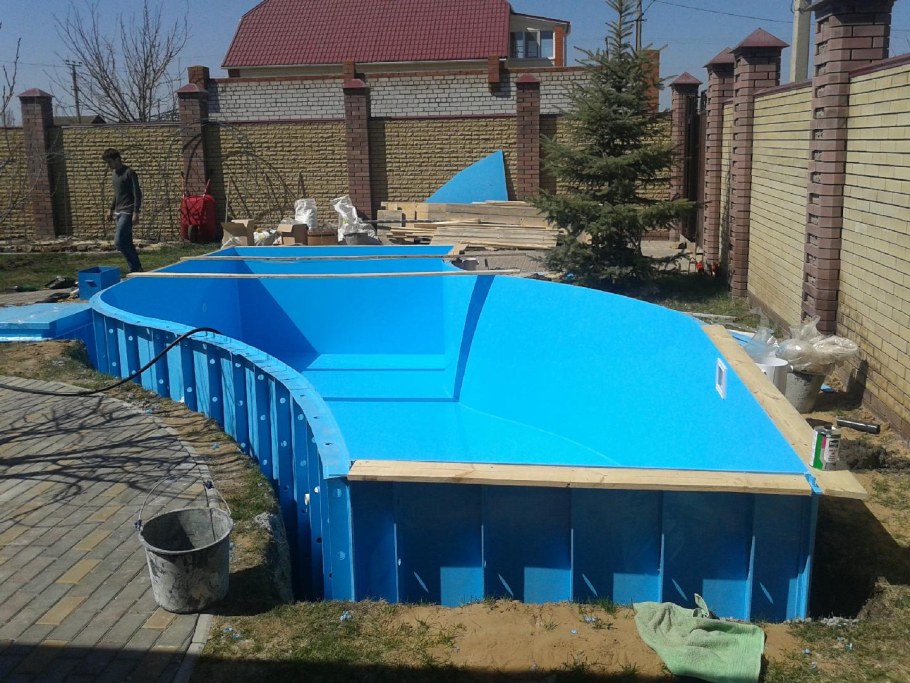 Чаши для бассейнов из полипропилена