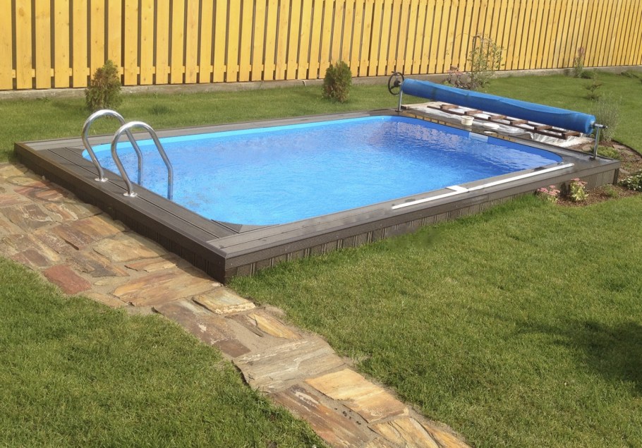 Акриловый бассейн для дачи