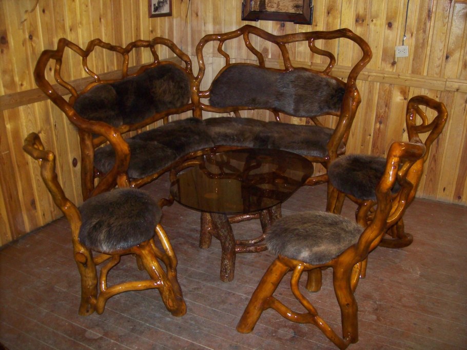 Дерево в интерьере