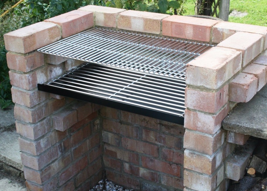 Небольшой мангал из блоков