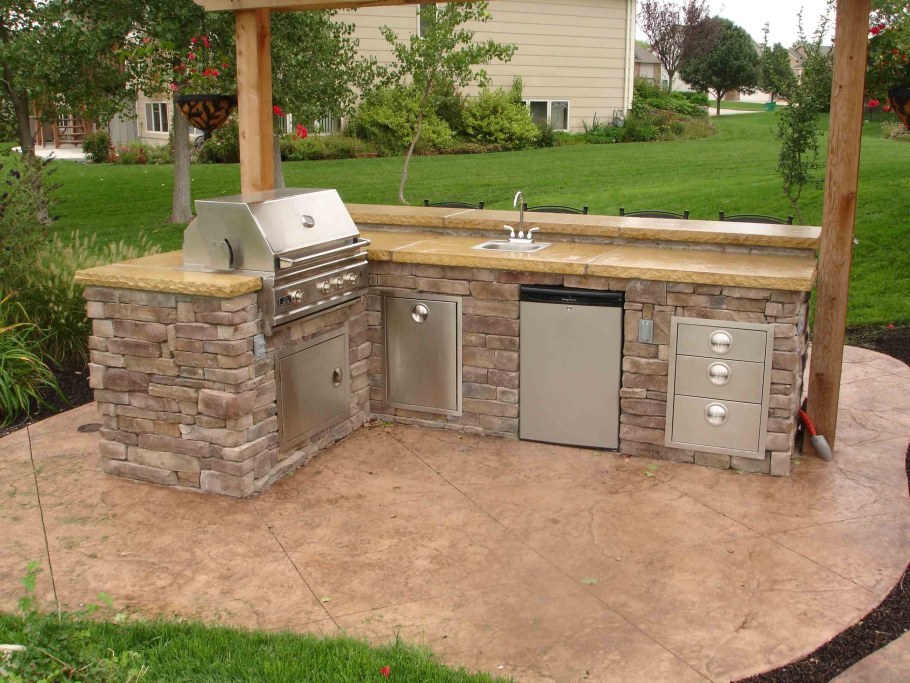 Столешница для летней кухни на даче