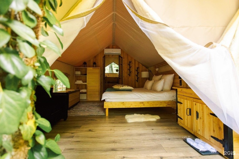 Глэмпинг Хижина