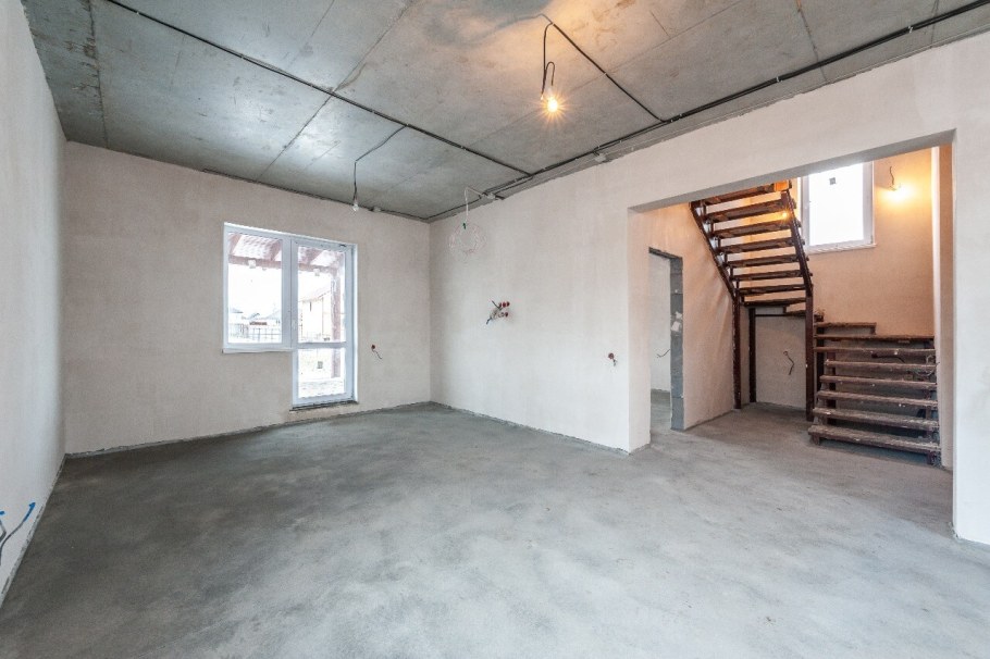 Недостроенный дом внутри