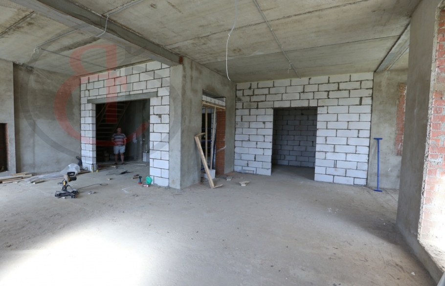 Комната в черновой отделке