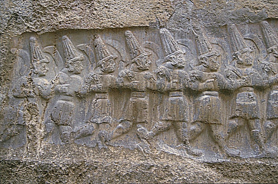 Ассирия барельефы