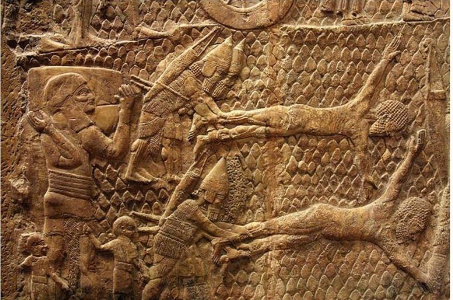 Царь Ашшурбанипал на охоте рельеф из дворца в Ниневии