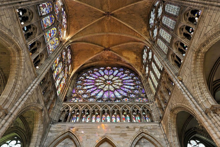 Базилика Святого Франциска сводчатый потолок нефа