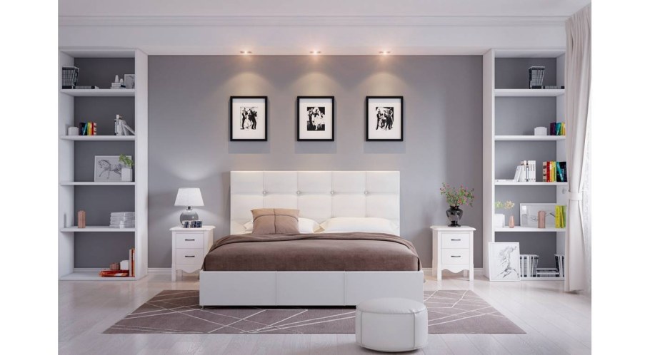 Кровать с полкой в изголовье