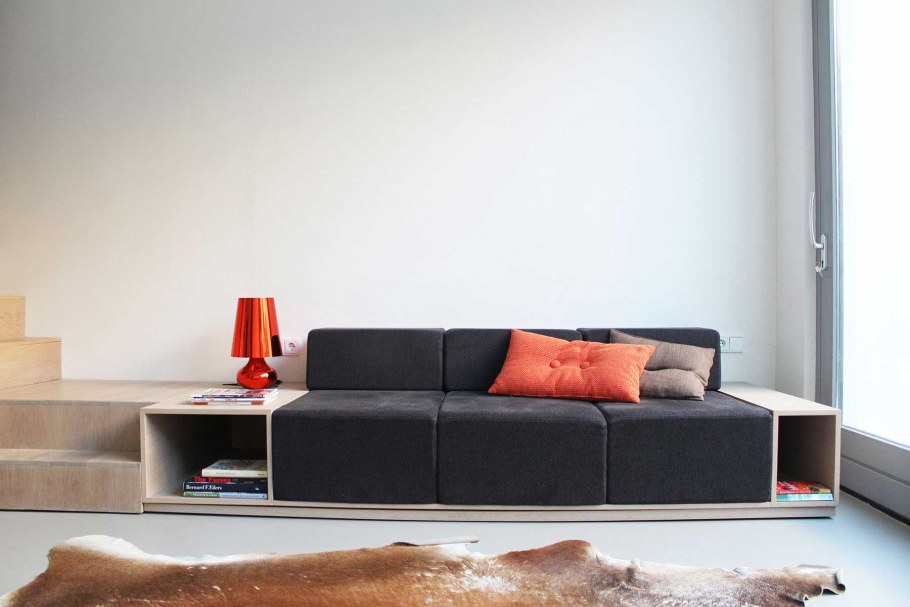 Скамейка в прихожую с корзинами