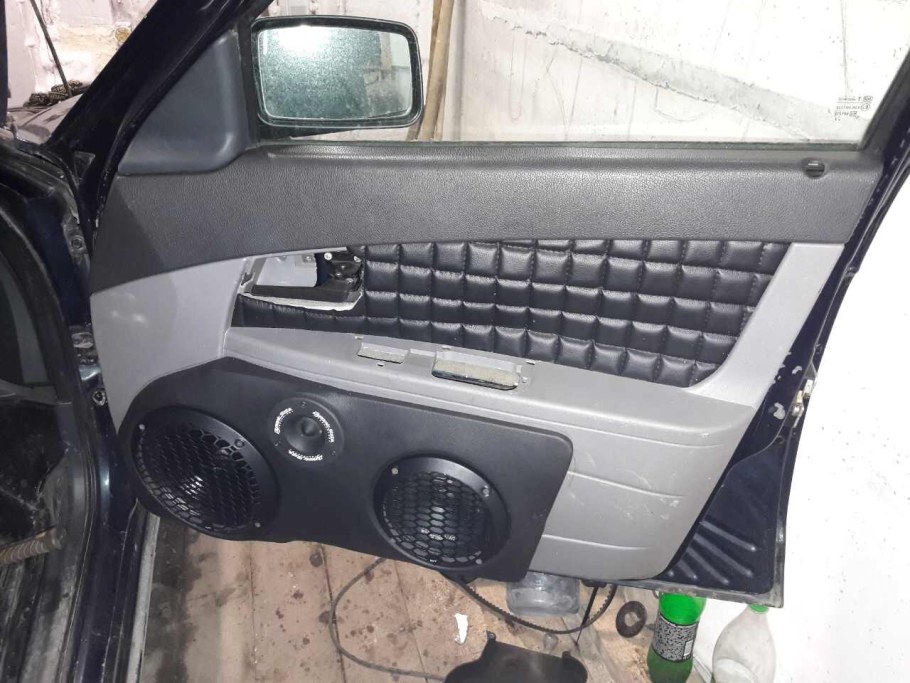 Подиумы на приору на дверь 2170