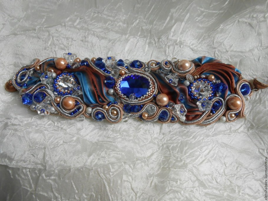 Бисерные украшения Натальи Назарбековой