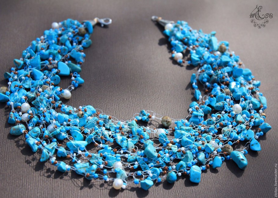 Колье на основе квадратного жгута