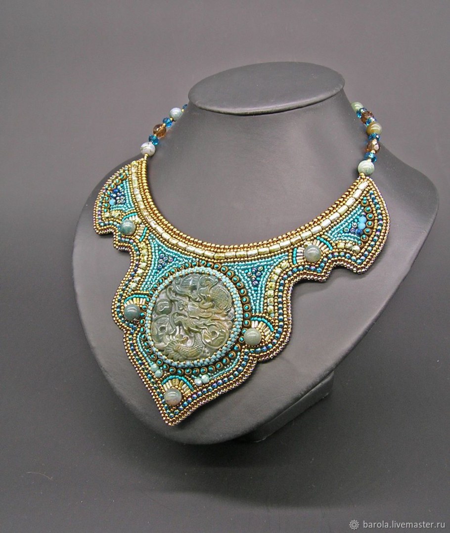 Янтарные украшения