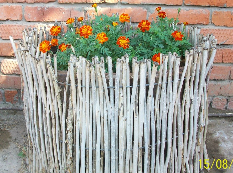 Изгородь для клумбы