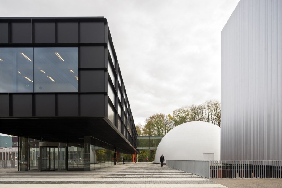 Shift Architecture Urbanism