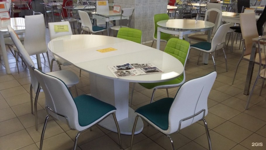 Мебельный магазин