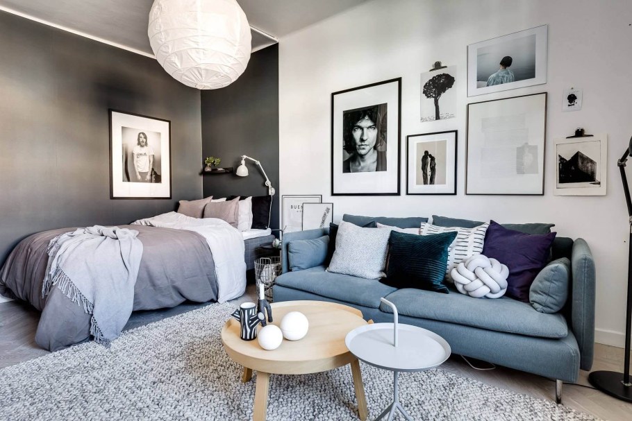 Спальня с диваном в скандинавском стиле