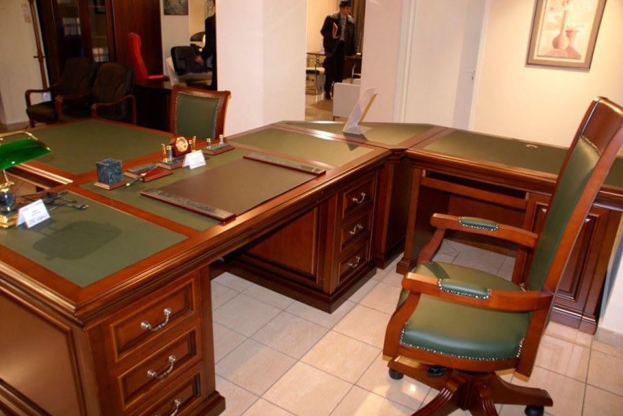 Кабинет Titano