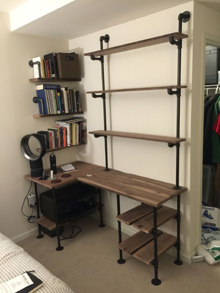 Стол стеллаж в стиле лофт