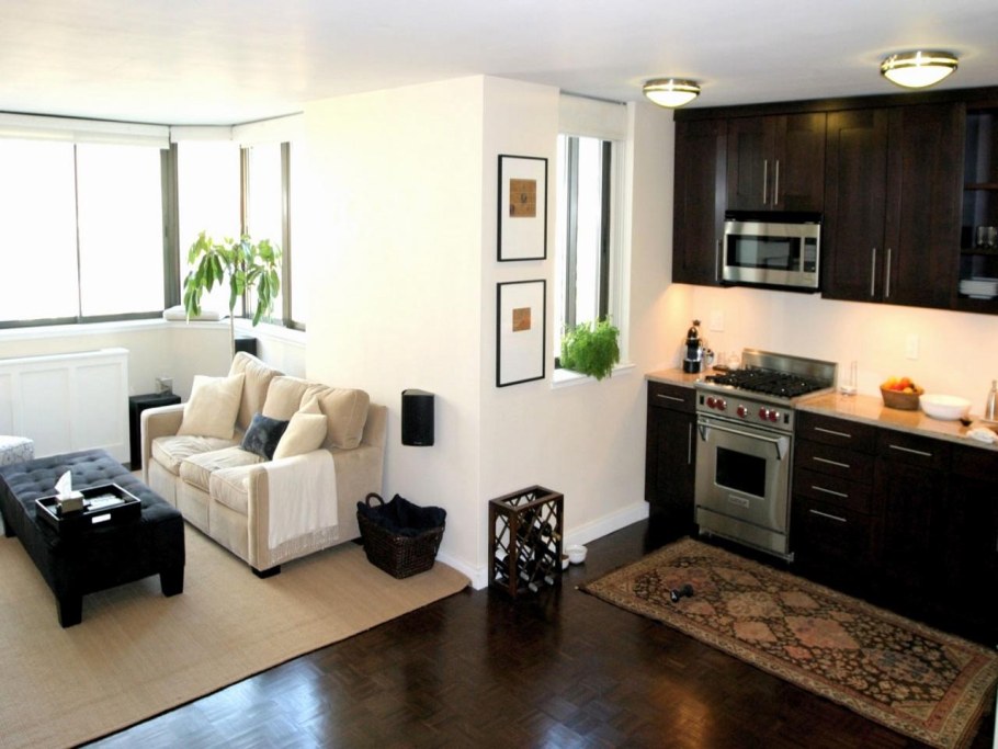 Обставить кухню гостиную