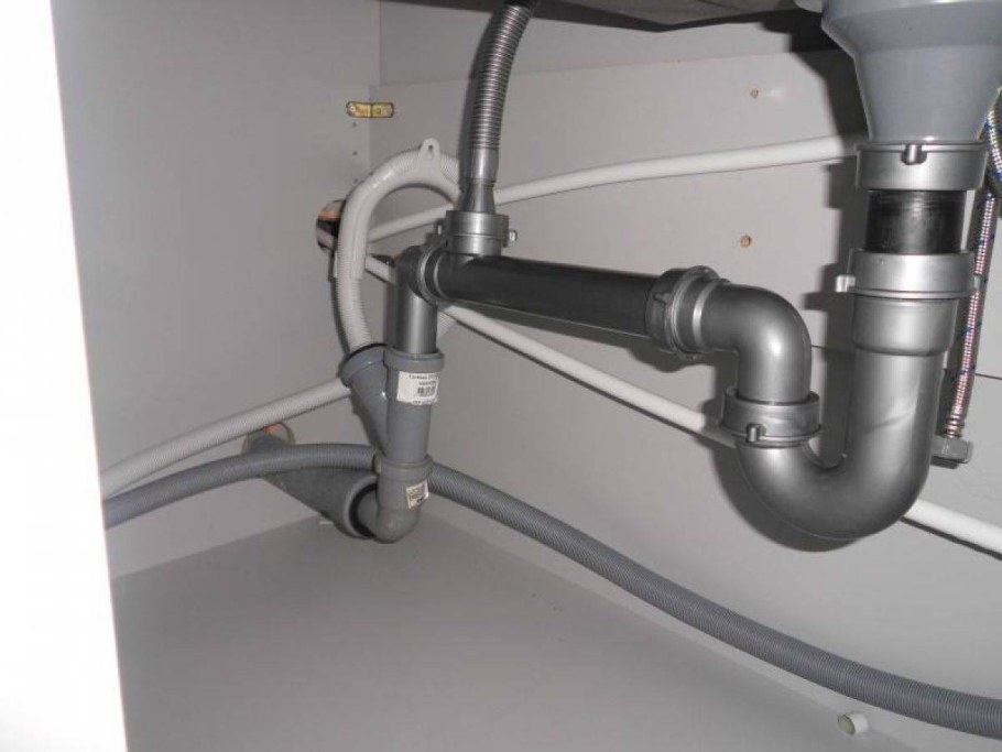 Тройник д 20 на слив ПММ