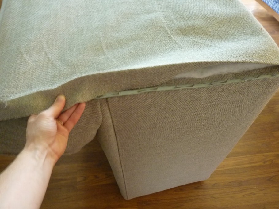 Обшивка дивана