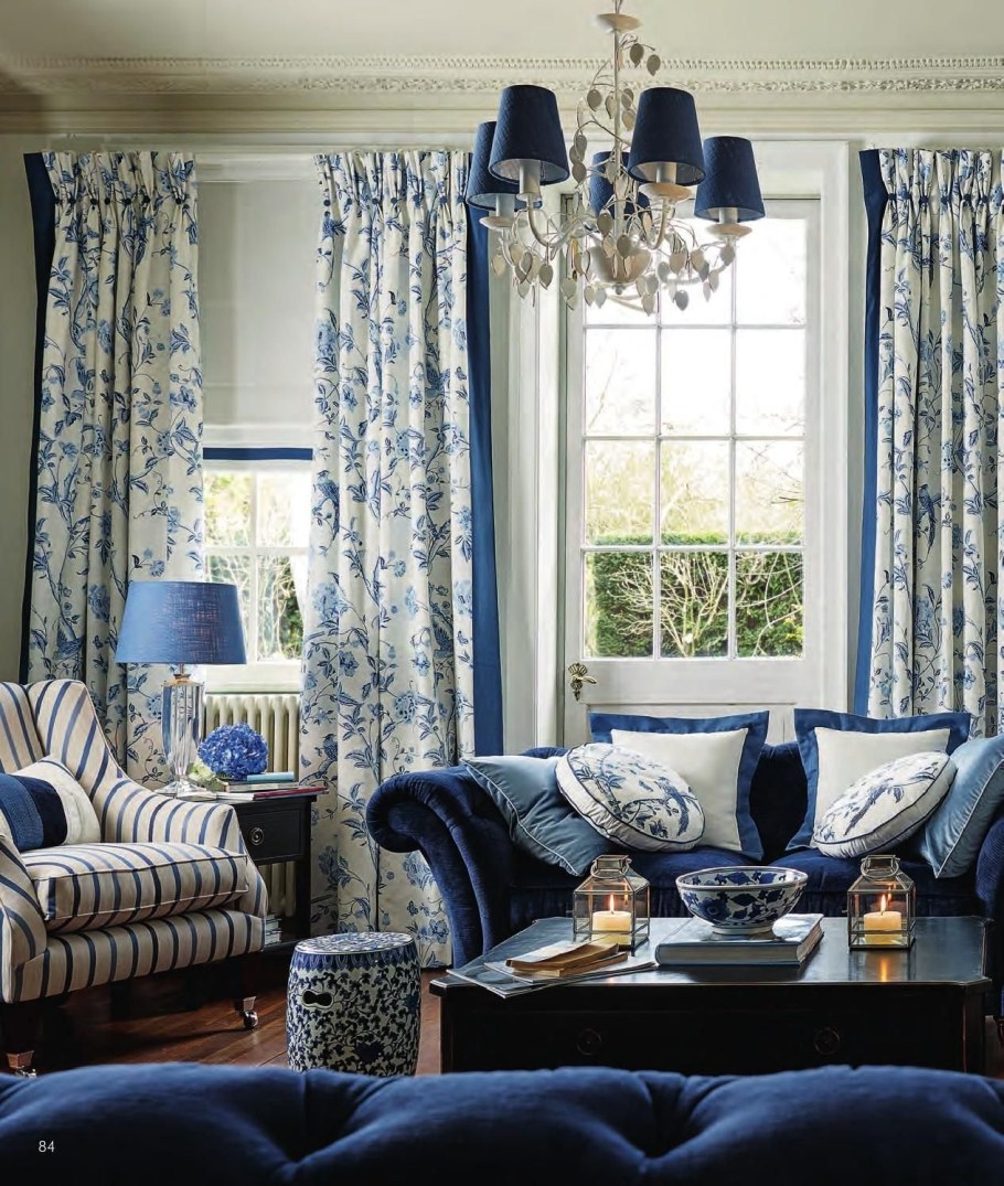 Диван цвета петроль в интерьере