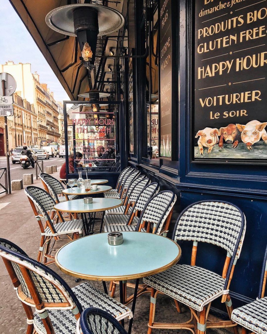 Уличное кафе