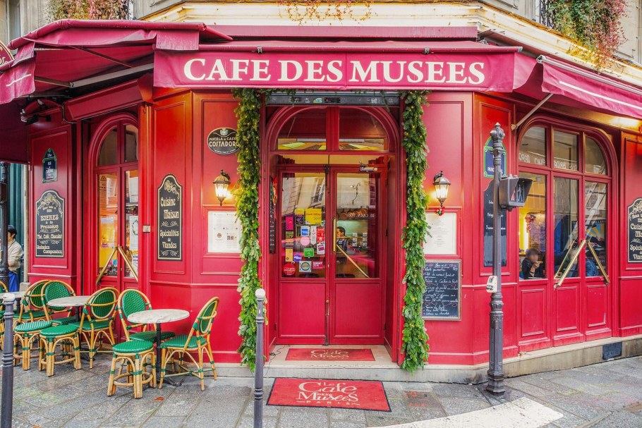 Parisian Cafe Париж