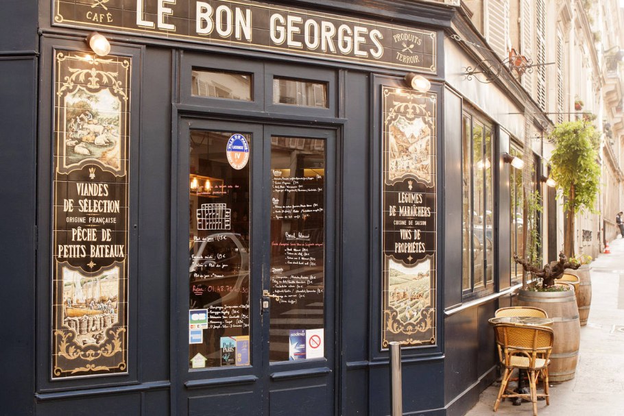 Париж кафе Ле Бон пешеур