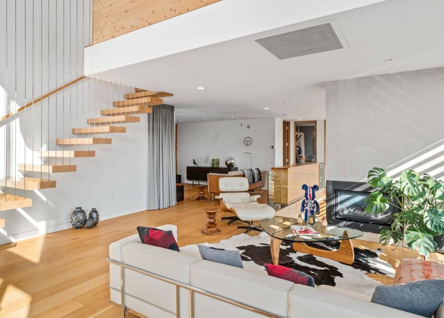 Колонны в интерьере