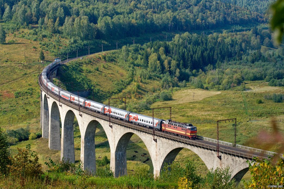 Виадук в поселок Пудлинговый.