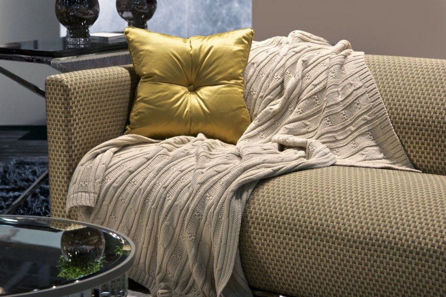 Плед крупной вязки в интерьере