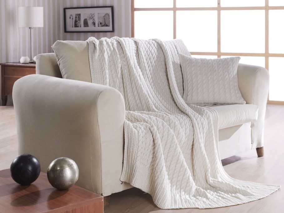 Плед на диван