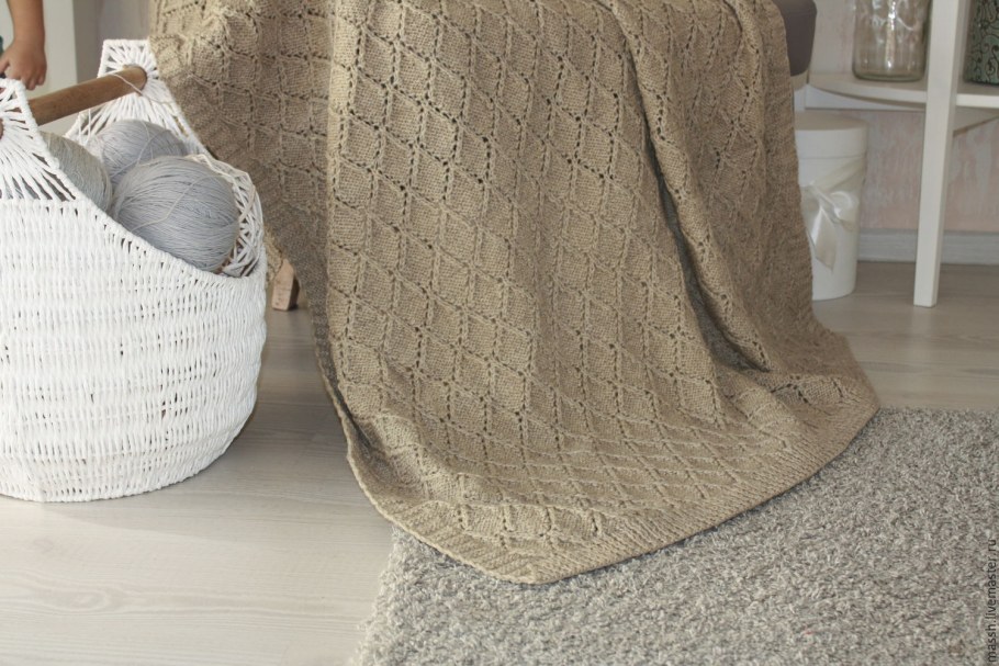 Плед вязаный